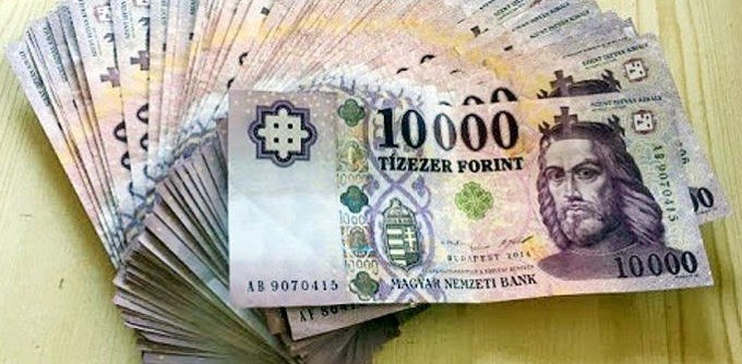 Ez a hat csillagjegy annyi pénzhez jut a hétvégén, hogy nem tudja hova rakni