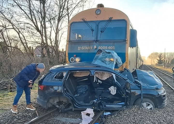 Nagykőrösi tanárnő halt meg ma reggel.. „Esélye sem volt a feleségemnek” – fennakadt a síneken, majd saját autója…