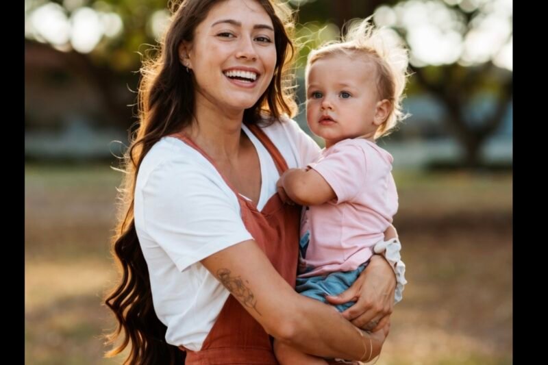 Húsvéti tojáskeresés közben csapott le a tragédia: egy kidőlő fa három ember életét követelte, egy 16 éves lány, egy 21 éves nő és annak mindössze 10 hónapos kislánya is meghalt. 👇𝐂𝐢𝐤𝐤 𝐚 𝐡𝐨𝐳𝐳𝐚́𝐬𝐳𝐨́𝐥𝐚́𝐬𝐨𝐤𝐧𝐚́𝐥!