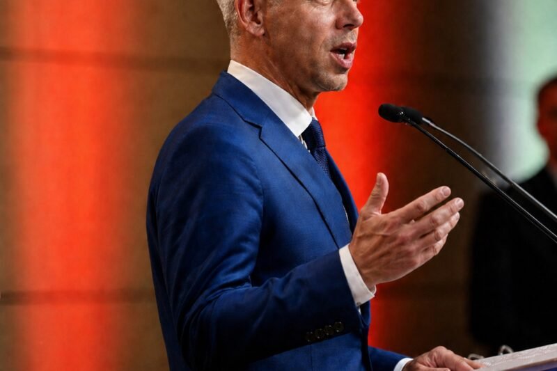 Minimálbér 2026 – Most kaptuk a hírt, ha ez igaz, aranyélet jön Magyarországon! 👇𝐂𝐢𝐤𝐤 𝐚 𝐡𝐨𝐳𝐳𝐚́𝐬𝐳𝐨́𝐥𝐚́𝐬𝐨𝐤𝐧𝐚́𝐥!