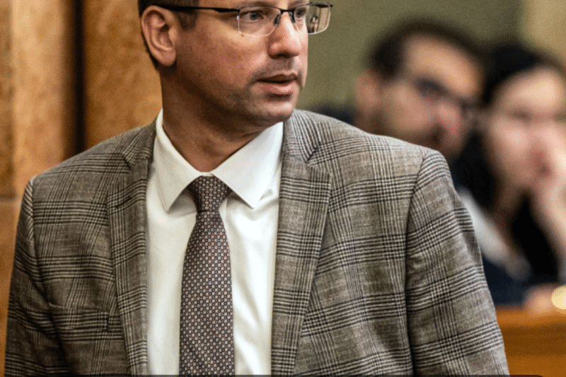 Gulyás Gergely szerint a Tisza alkotmánymódosítása az önkényuralom kezdete Magyarországon