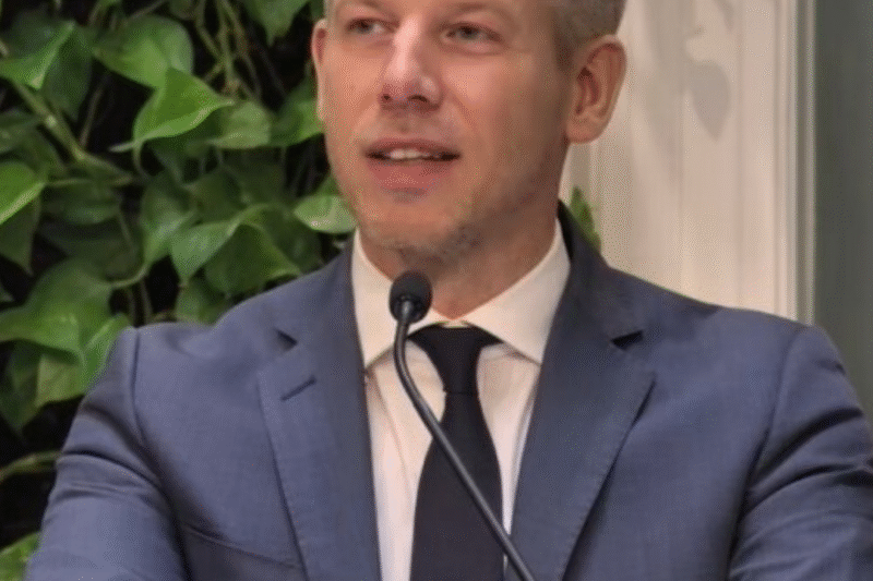 Magyar Péter a Fidesz tüntetéséről: Egyelőre 150-200 fő akarja megállítani Örkényt