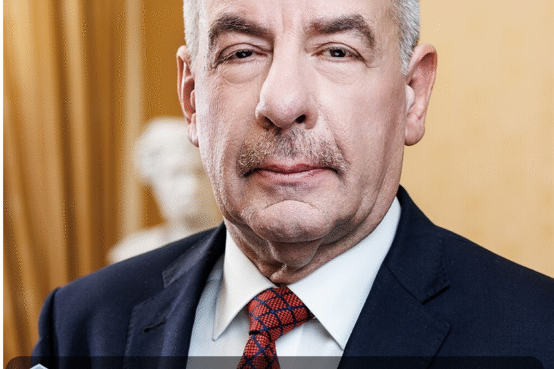 Sulyok Tamás nem egyszerűen aláírta az Alaptörvény 17. módosítását.