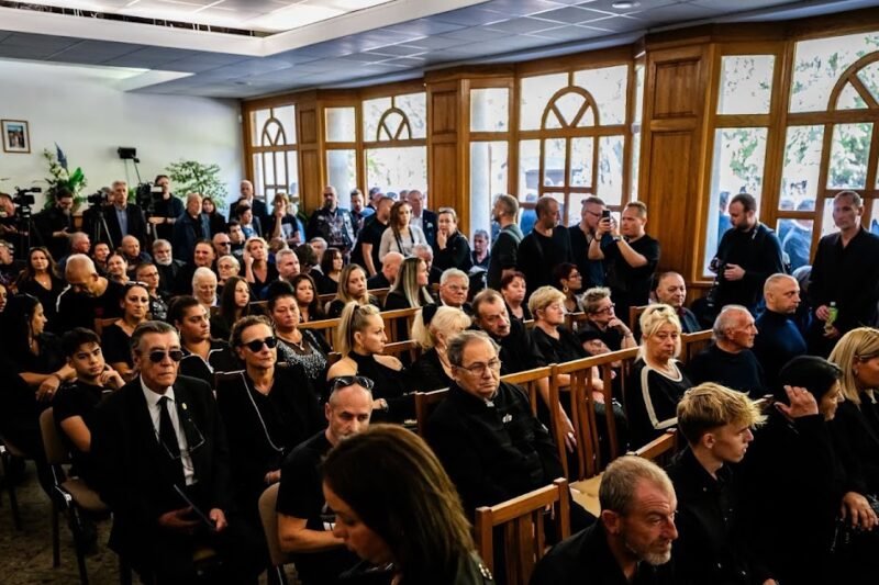 Végső nyugalomra helyezték Deák Bill Gyulát.