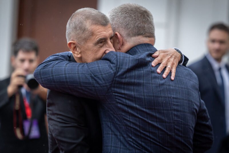 Hiába orbánosodik Babiš, Fico útját követheti