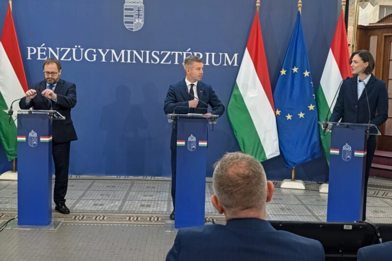 1465 milliárddal kevesebb kiadás, 665 milliárddal több bevétel – Magyar Péter és Kármán András megmutatta, hogyan faragják le a hiányt, és osztanak szét közben ezermilliárdokat